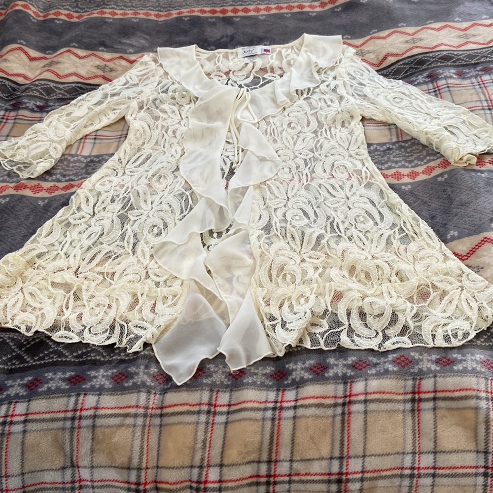 Lace Layering Top - Picture 3 of 6